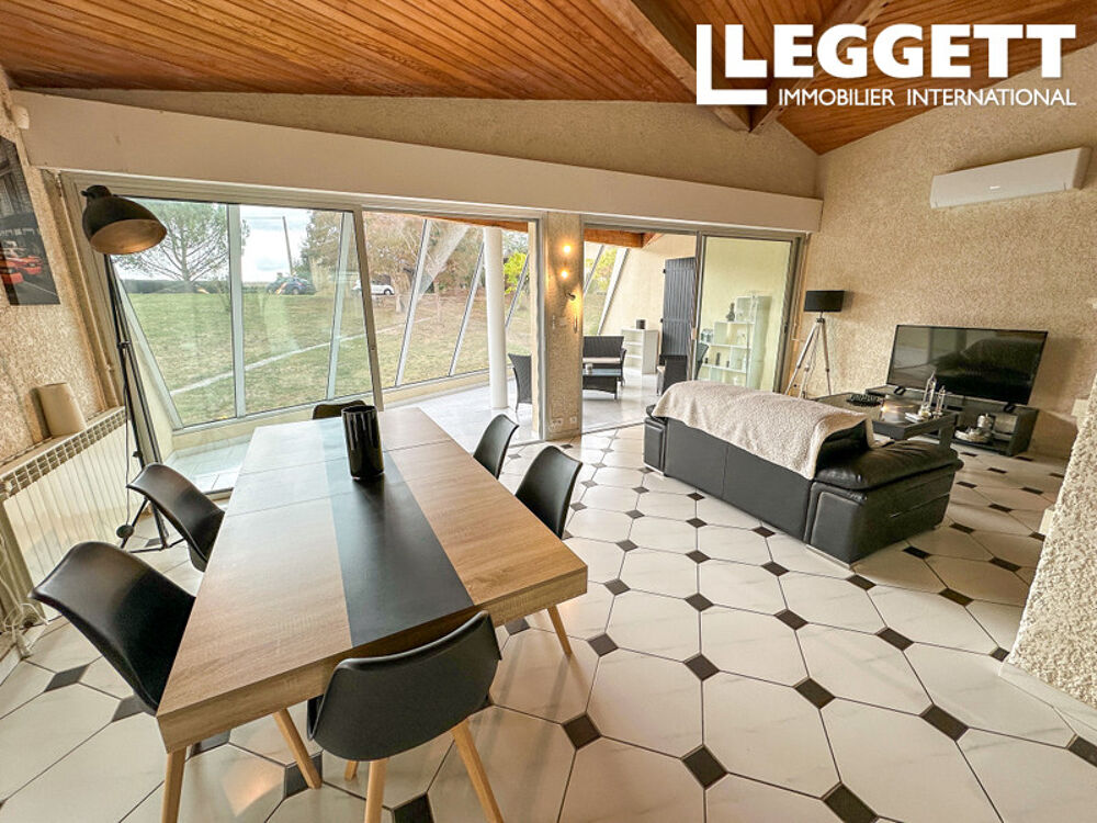 Vente Maison Maison de plain-pied avec piscine, deux vérandas et grandes dépendances à Castelnau d?Auzan-Labarrère Castelnau d'auzan labarrÈre