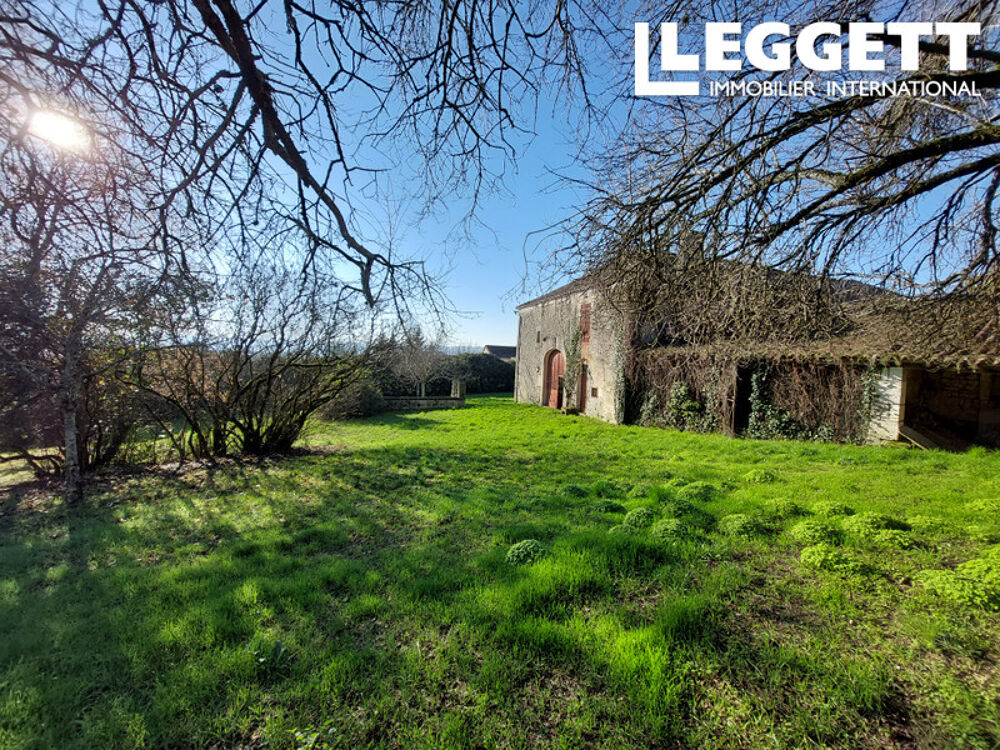 Vente Remise/Grange Jolie grange avec terrain, idéalement placée dans le bourg de Villebois-Lavalette. Villebois-lavalette