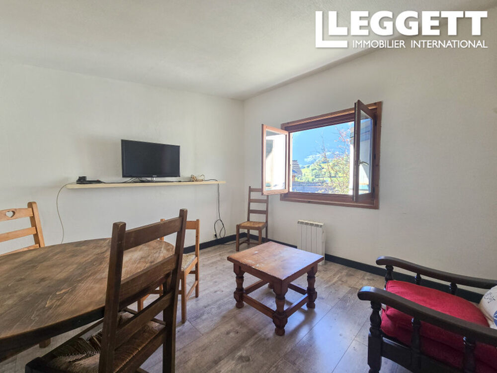 Vente Appartement Appartement avec travaux de rénovation au dernier étage avec environ 65m² situé à Grand-Aigueblanche Grand-aigueblanche