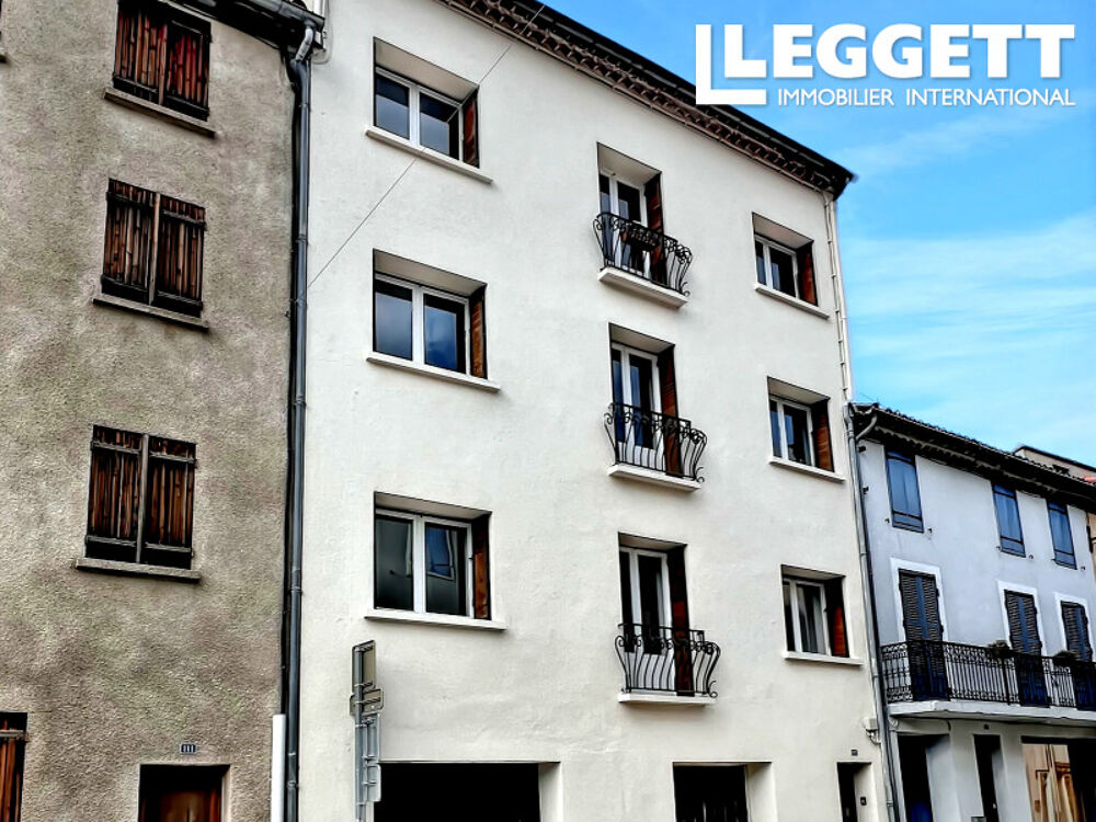 Vente Maison Propriété sur 4 étages comprenant 3 gîtes d'une chambre avec 3 salles de bains/douches, 3 WC et 3 terrasses. Axat