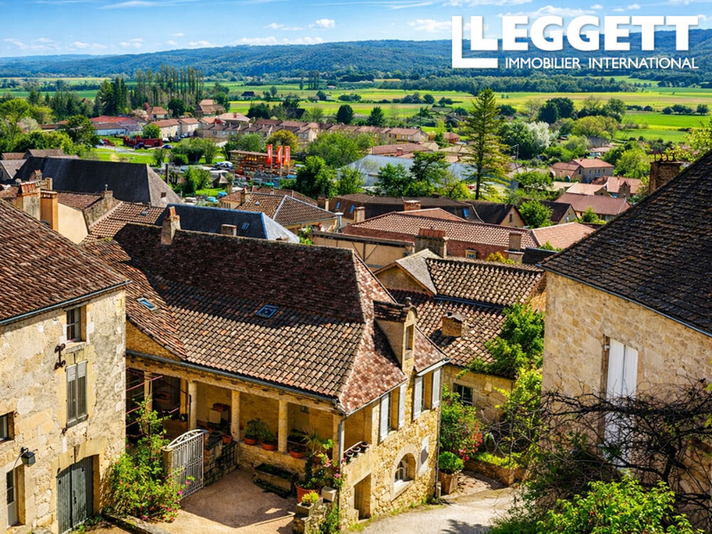 Vente Maison Magnifique demeure historique avec gîte indépendant au c?ur de la belle ville de Saint-Cyprien, en Dordogne Saint-cyprien