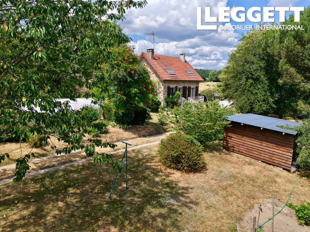 Vente Maison 215.000? sera accepté: Belle maison de campagne: 4 chambres-2 douche-étang-dépendances-terrain-au calme Condat-sur-ganaveix