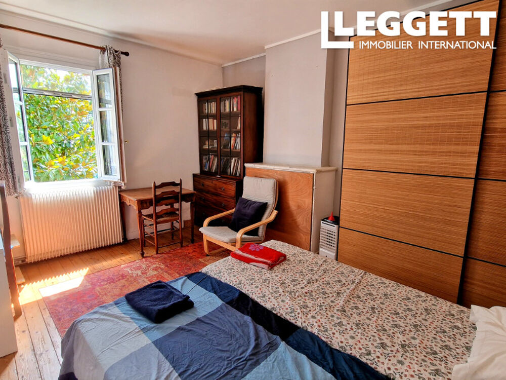 Maison 3 chambres avec piscine, grand jardin et potentiel près de Saint-Émilion