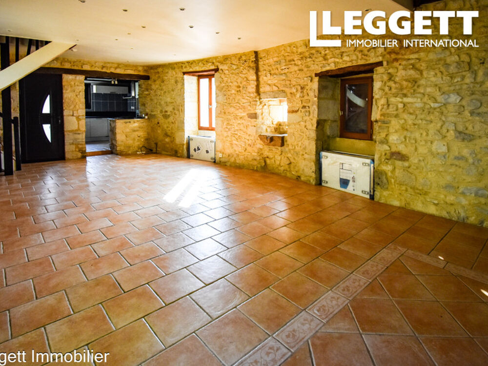 Vente Maison Maison en pierres 3 chambres avec cave, jardin et piscine, au calme avec   potentiel locatif, Périgord Noir Terrasson-lavilledieu