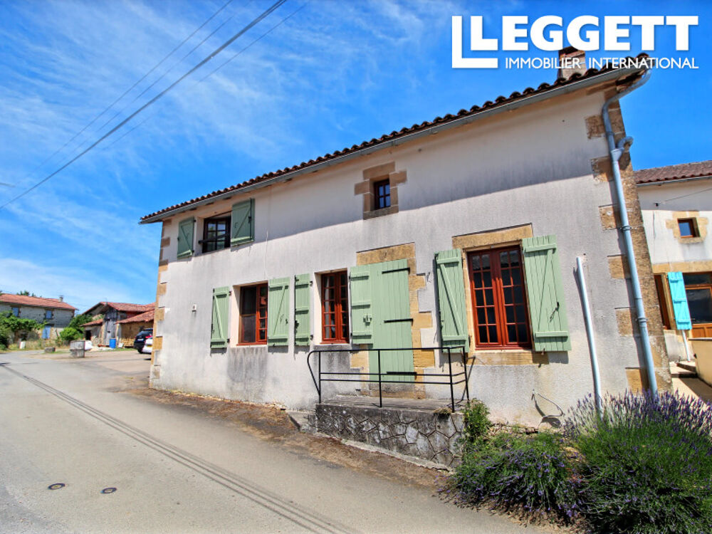 Maison 7 pièces 131 m² · à Pressac · 131 m² · 97 440 €