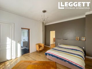 Vente Maison Maison de caractère indépendante, 7 pièces avec dépendance à vendre à 95250 Beauchamp, proche de la gare Beauchamp