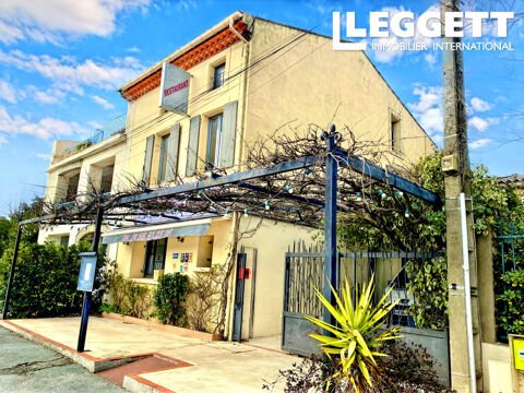 Restaurant enti&egrave;rement &eacute;quip&eacute; avec appartement 3 chambres attenant, sur les rives du Canal du Midi. 397000 11200 Homps