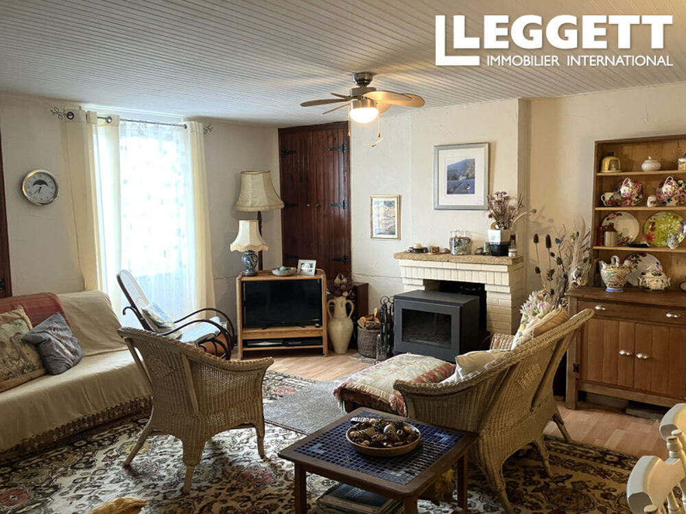 Vente Maison Maison mitoyenne de 2 chambres avec cour, située dans un village accueillant. Millac