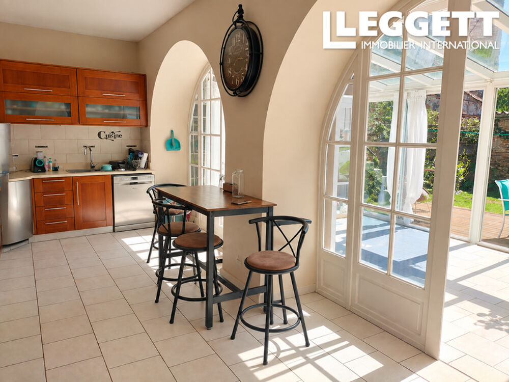 Vente Maison Maison de ville plein de caractère avec jardin et parking. Pas des travaux a prévoir! Castelmoron-sur-lot