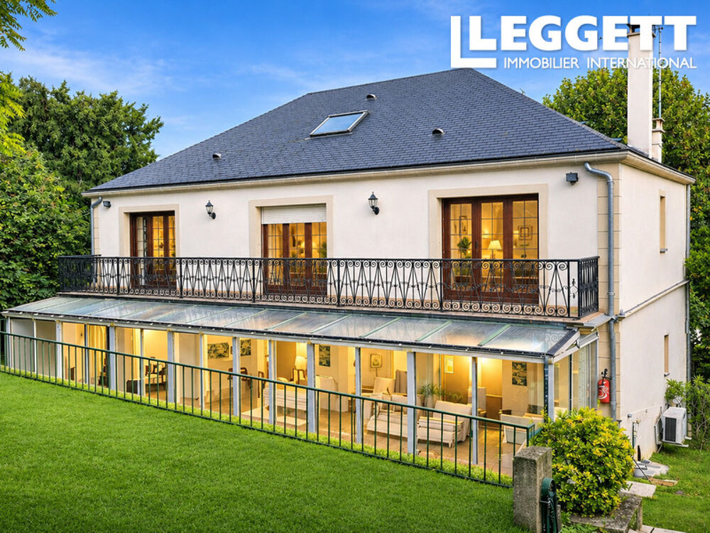 St-Maur (94), maison récente, 10 Pièces (4/6 chambres), 375m2 hbt sur 800m2 terrain proche RER A Parc St-Maur