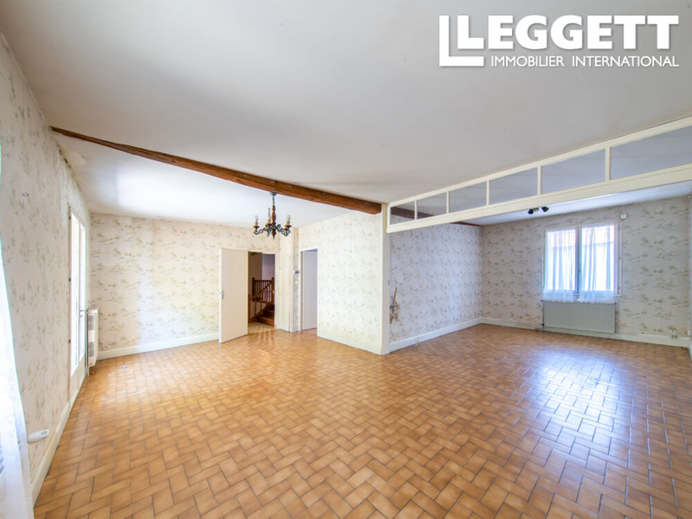 Vente Maison Maison XIXe avec 4 chambres, garage, double accès et fort potentiel aux portes de Poitiers Croutelle
