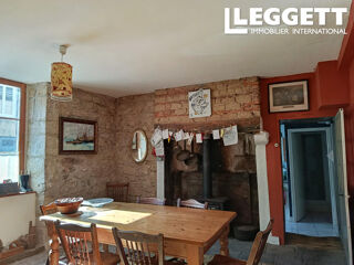Vente Maison Maison mitoyenne habitable de 7 chambres, située dans le joli village de Bénévent-l'Abbaye. BÉnÉvent-l'abbaye