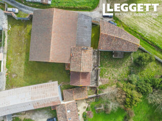 Vente Maison Ancienne ferme viticole à rénover comprenant maison d'habitation plus nombreuses dépendances Champmillon