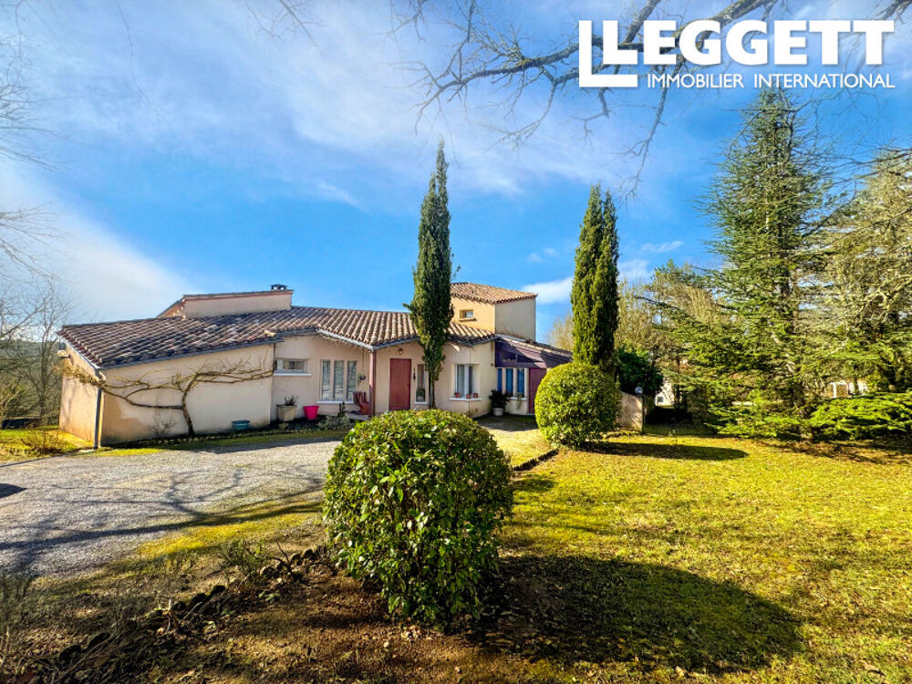 Vente Maison Maison d'architecte avec piscine, 4 chambres, 3 sdb, vue dégagée, au calme, à 10 minutes de Cahors. Cahors