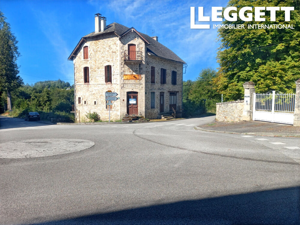 Vente Maison Ancien hôtel historique au potentiel exceptionnel au c?ur de la campagne française La roche-canillac