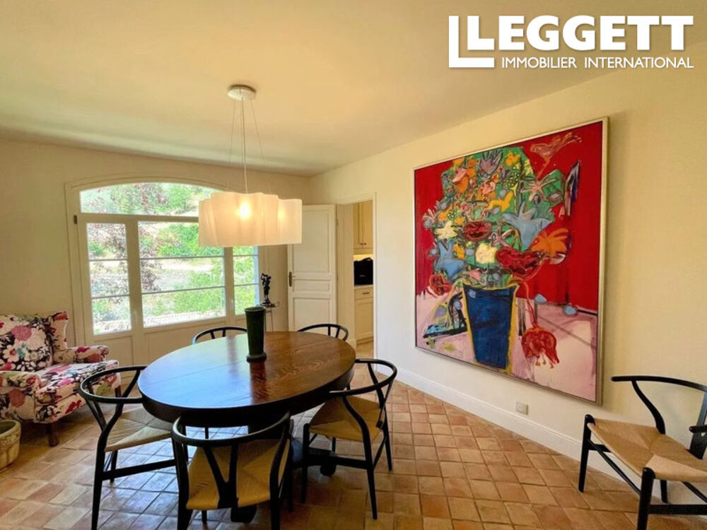 Vente Maison Villa rénové vendu meublé 134m², 6 pièces, 3 chambres, 2 SdB's, 1 SdE. Dépendence. Piscinable. LucÉram