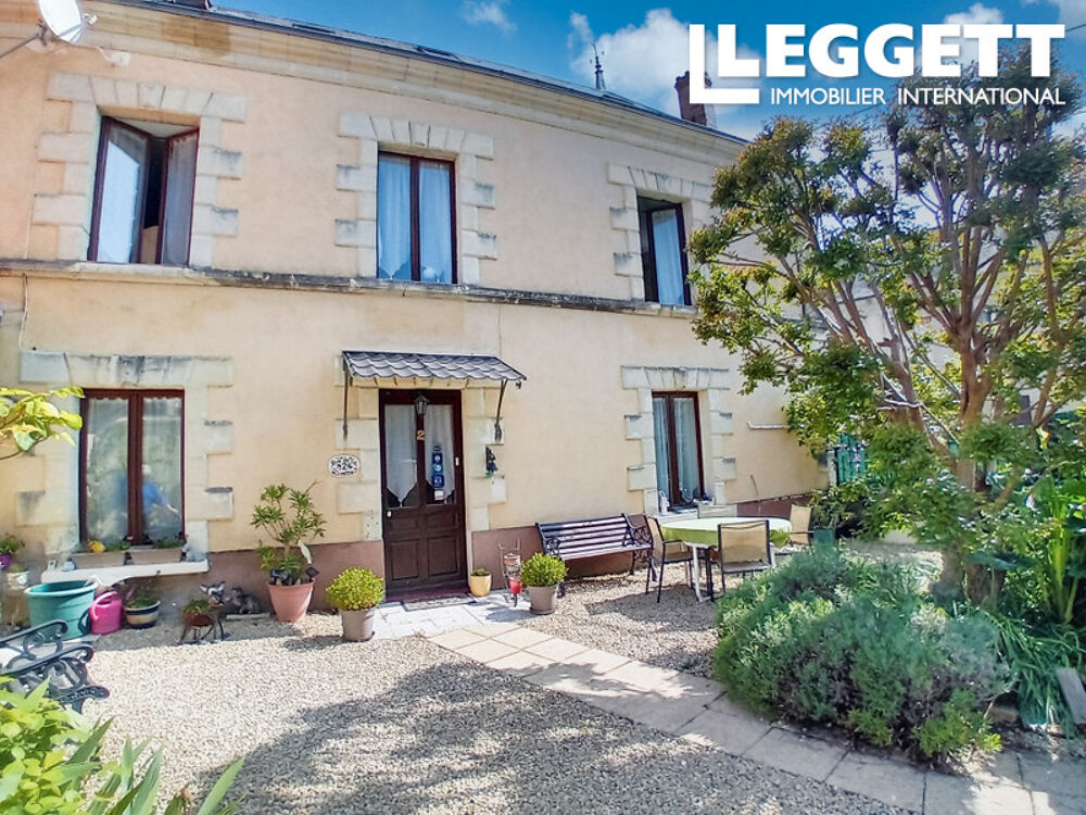 Maison en pierre de 4 chambres : un havre de paix dans un village de campagne, aux portes d'une grande ville.