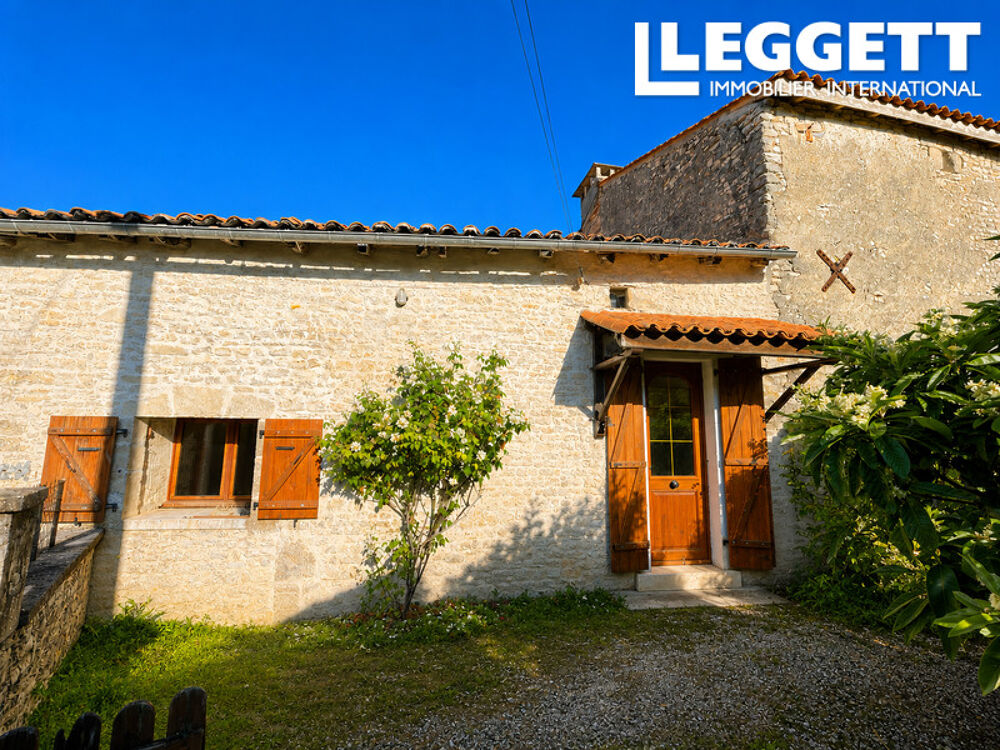 Vente Maison Propriété au rez-de-chaussée, avec trois chambres, deux vérandas, grand jardin et vue. Saint-amant-de-boixe