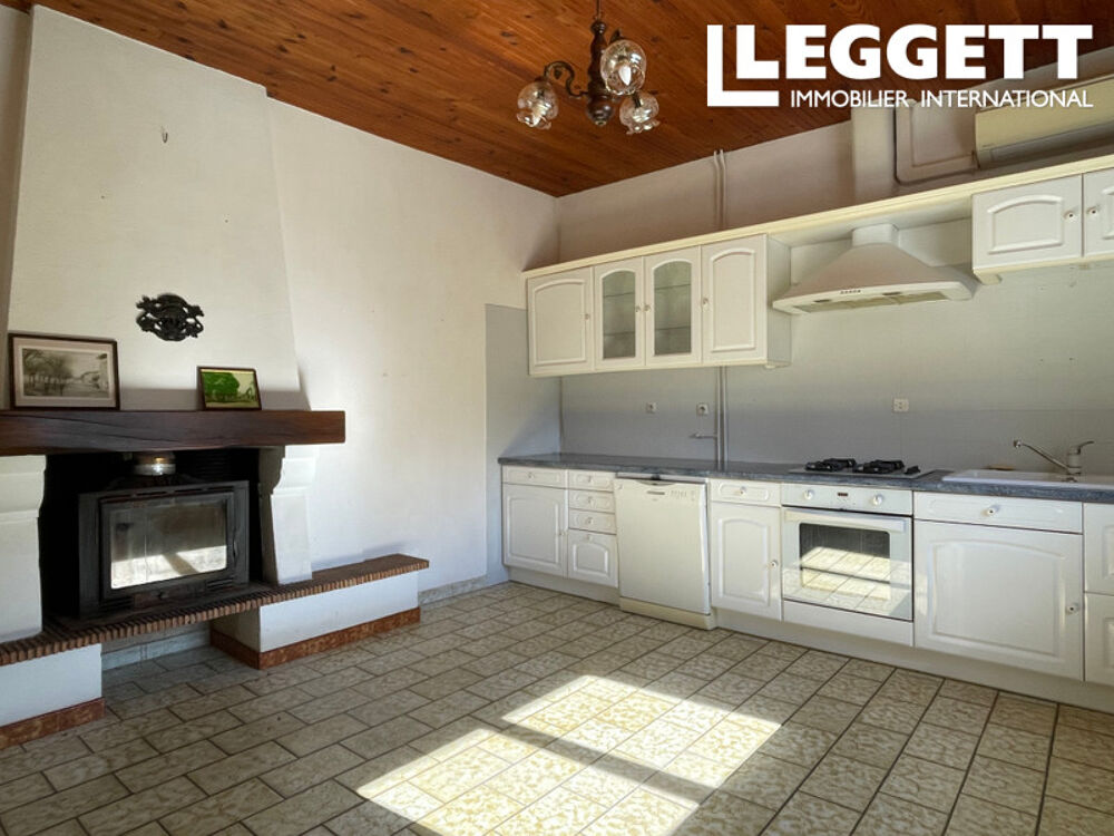 Vente Maison Deux maisons près des commerces, avec des bâtiments, jardin clos et jardin potager non attenant. Marcillac-lanville