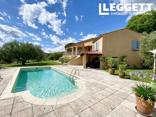 Vente Maison Villa de plain-pied avec 3 chambres, vue panoramique, piscine et grand jardin, à 6 km d?Uzès. Saint-maximin