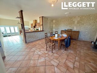  Maison � vendre 8 pi�ces 282 m�