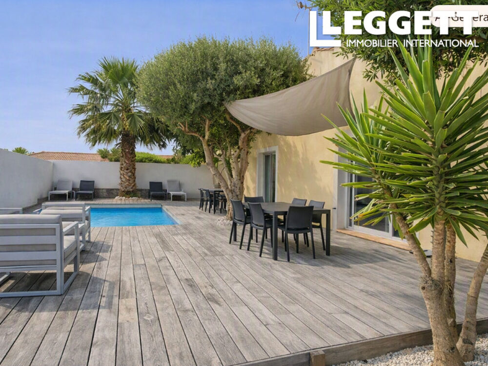 Maison de plain-pied avec piscine et garage entièrement rénovée à 15mn de Béziers