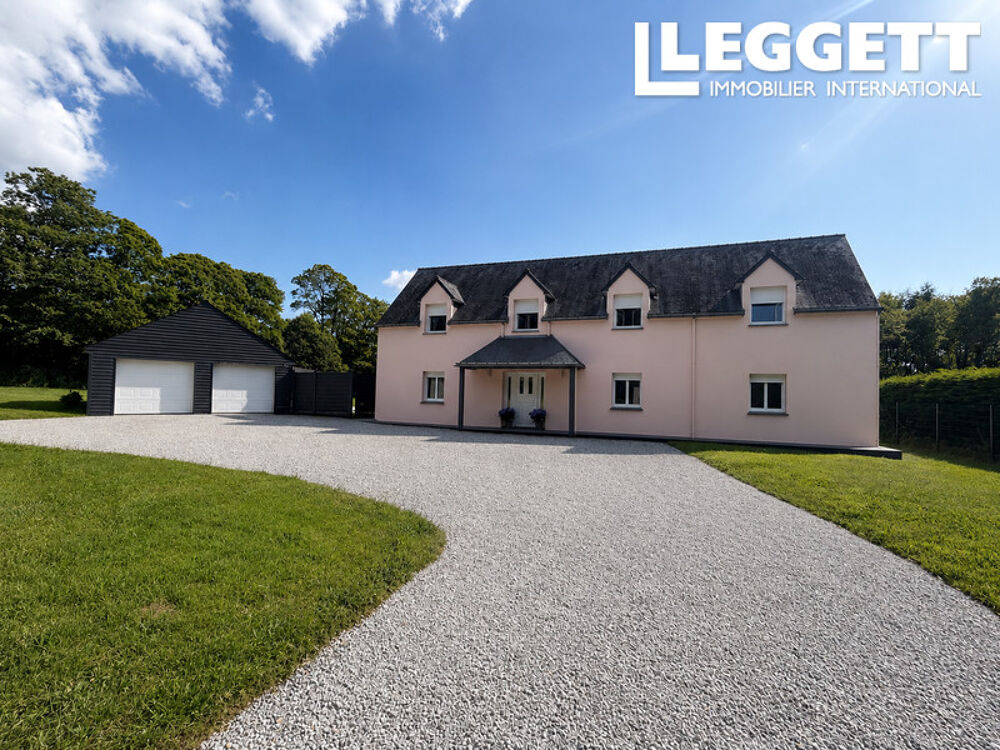Vente Maison Propriété unique de 5 chambres et 3 salles de bains,  piscine chauffée, double garage et 6 400 m² de terrain RÉguiny