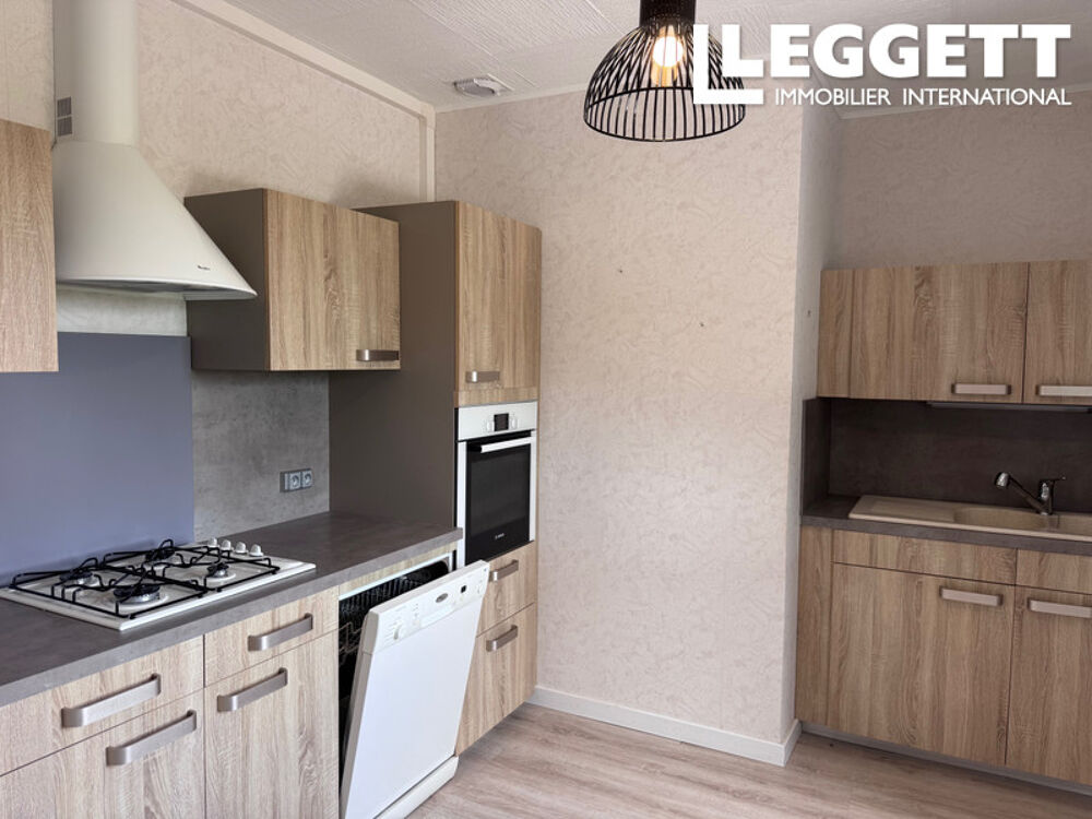 Maison de plain-pied de 4 chambres avec garage, tout-à-l'égout et jardin clos près de St Séverin