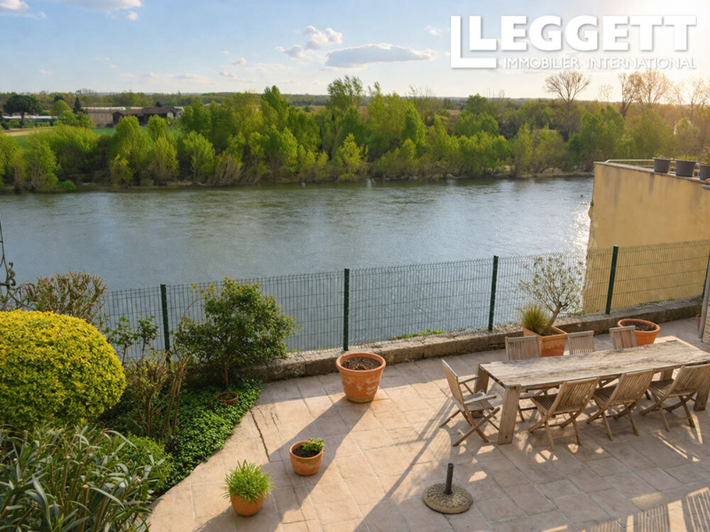 Au c?ur de Tonneins, maison de caractère avec terrasse et vue imprenable sur la Garonne