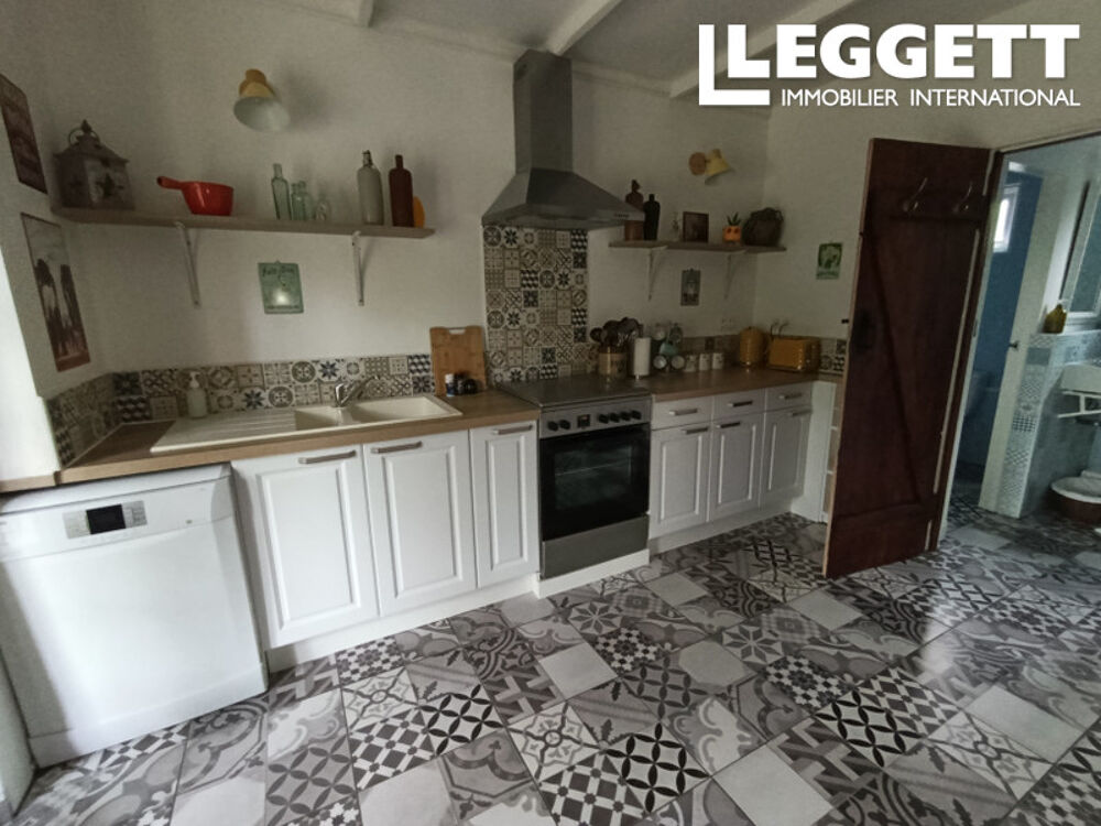 Vente Maison Belle Maison Avec 2 chambres, jardin et petite dependance. Pres de Villedieu-les-Poeles et St Sever. Noues de sienne