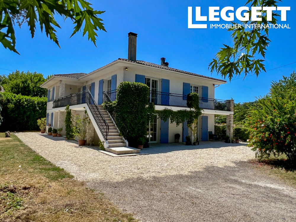 Magnifique villa rénovée 6 chambres, jardins bien entretenus, performante sur le plan énergétique a Eymet.