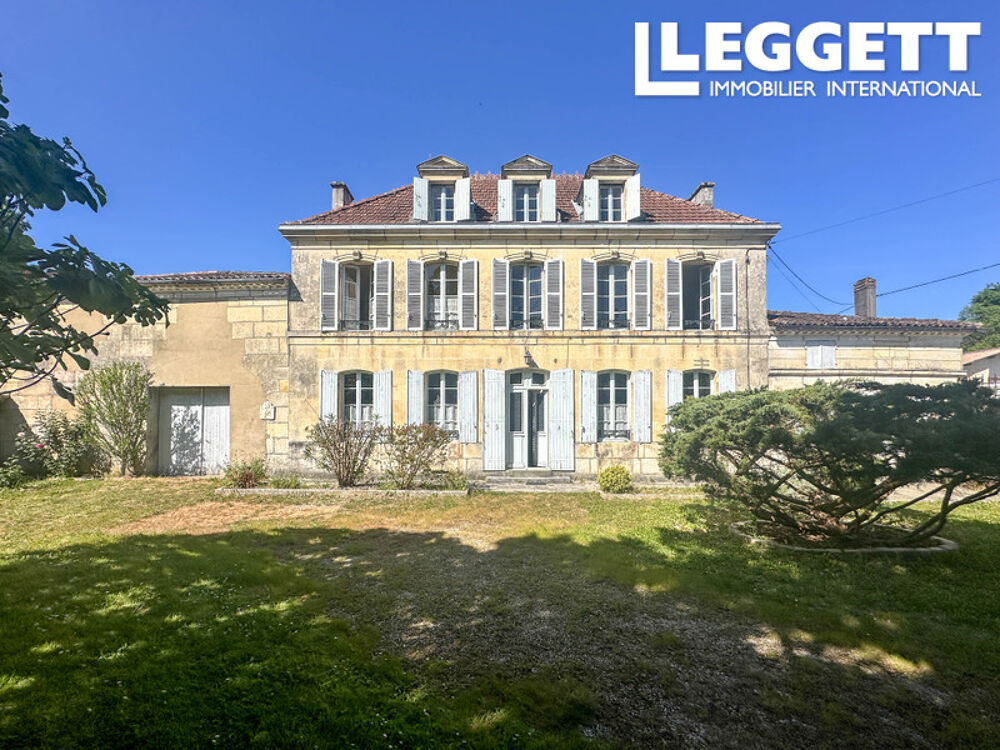 Vente Maison Maison de Maître dans un hameau calme avec jardins arborés et dépendances. 4 chambres. Proche Cognac. Migron