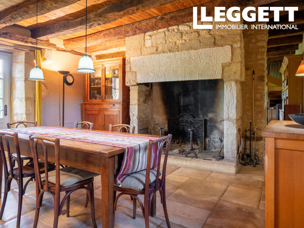 Vente Maison Ensemble de Charme ? trois maisons de village, piscine et vues dégagées Les eyzies-de-tayac-sireuil