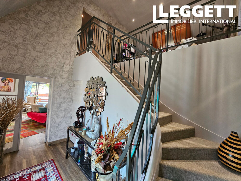 Vente Maison À proximité de Vimoutiers et Livarot ? Élégante propriété avec vue panoramique et jardin de plus de 3 000 m² Guerquesalles