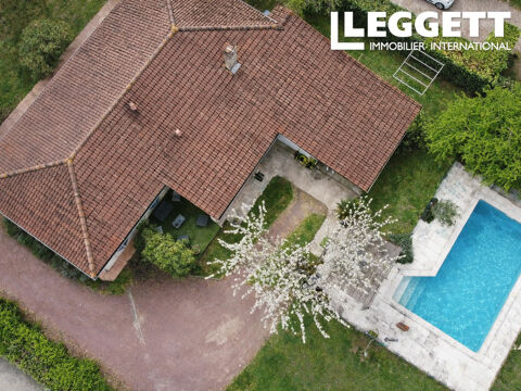   Maison avec piscine au calme Maison - 6 pi�ce(s) - 137 m�