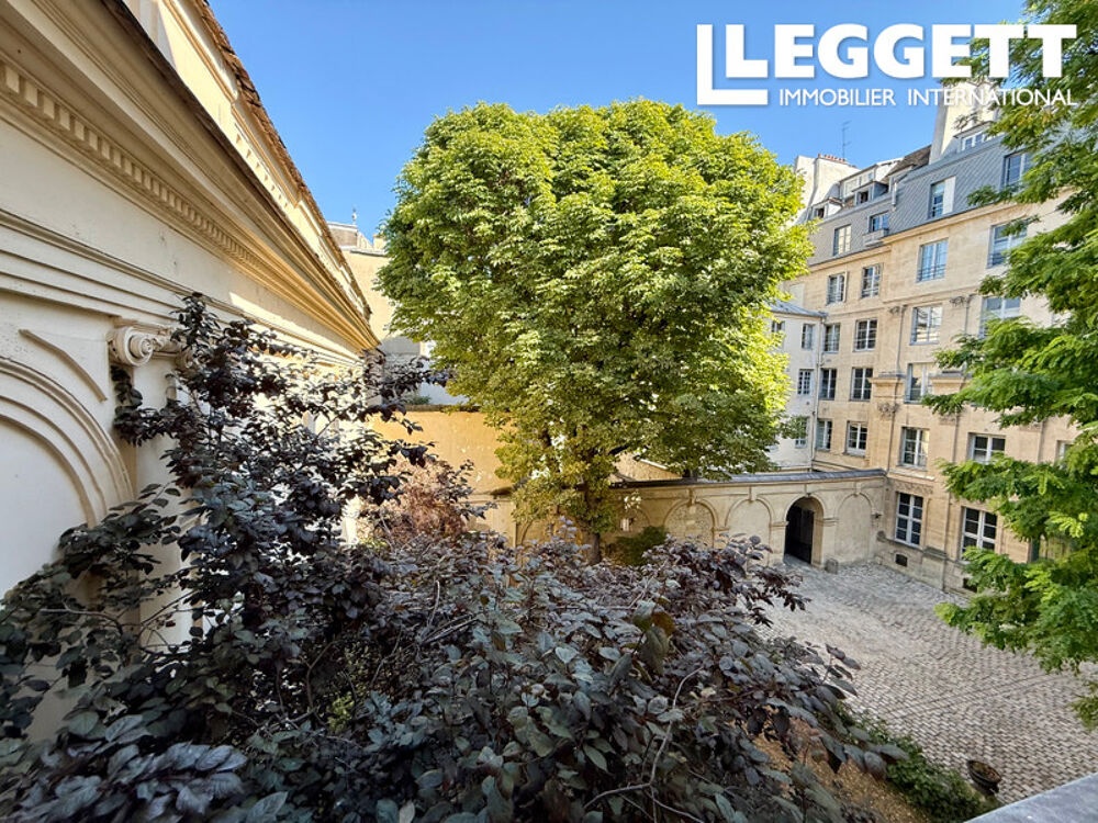 Vente Appartement Paris 4, Île Saint-Louis, appartement rénové, deux pièces, 32 m², 2? étage, vues sur jardin arboré. Paris 4