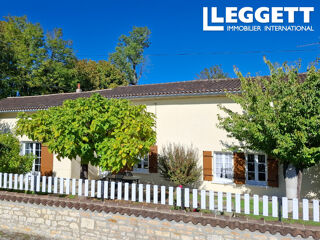 Vente Maison Spacieuse maison de plain-pied, 5 chambres, au calme, à 5 min de Ruffec La faye