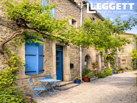   Charmante maison de village confortable avec 4 chambres, 2 salles de bains, garage, grande terrasse ensoleill� Maison - 6 pi�ce(s) - 160 m�