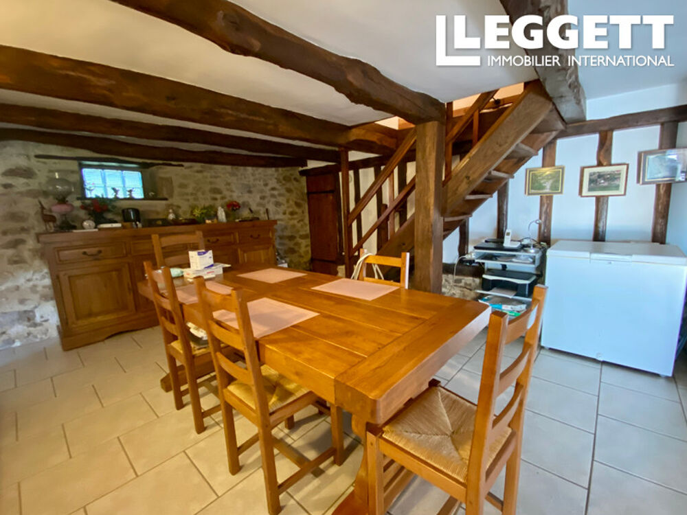 Vente Maison Maison de caractère, de 5 pièces avec grange/hangar et beau terrain avec belles vues Les salles-lavauguyon