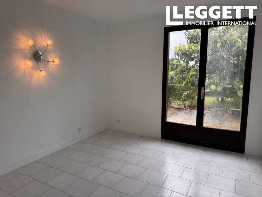 Pavillon de Plain-Pied avec 4 Chambres, Véranda, Jardin, Potager et Vue Dégagée