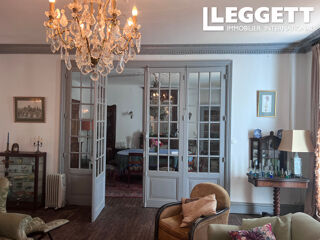  Maison  vendre 8 pices 313 m