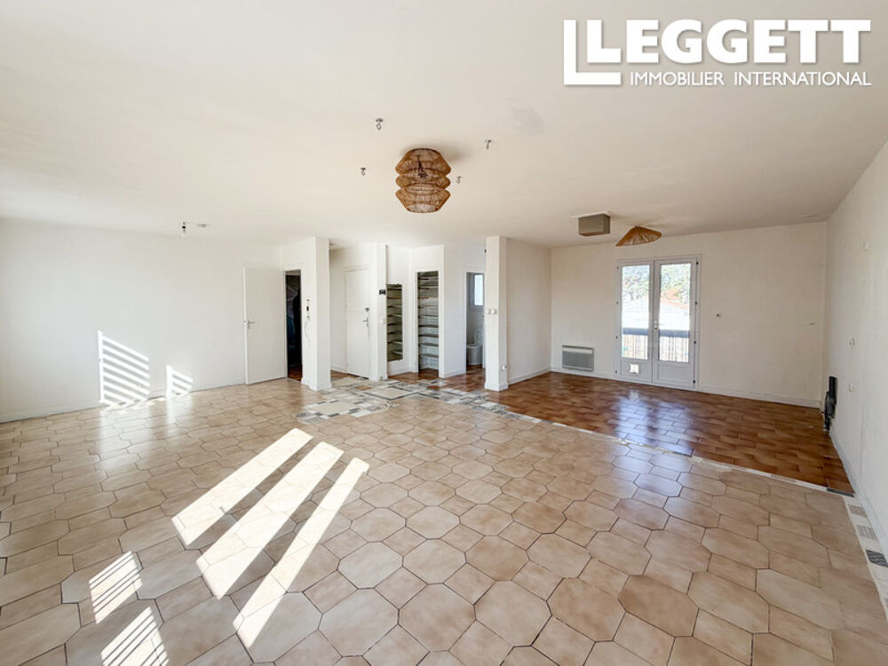 Vente Maison Maison mitoyenne à rafraichir - 3 chambres - 14 km du centre de La Rochelle. La jarrie