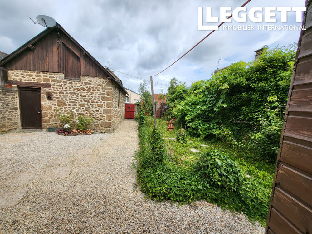 Vente Maison Belle maison de bourg avec garage et jardin à St Fraimbault proche de Domfront. Saint-fraimbault