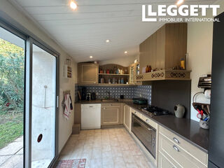  Maison  vendre 9 pices 160 m