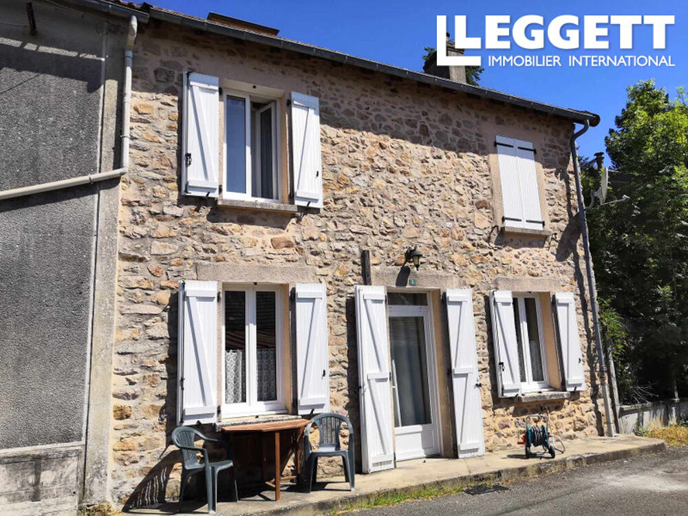 Vente Maison Une jolie maison en pierre de 4 chambres avec une superbe piscine, une salle à manger extérieure et une grange Saint-hilaire-la-treille