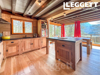  Maison � vendre 10 pi�ces 263 m�