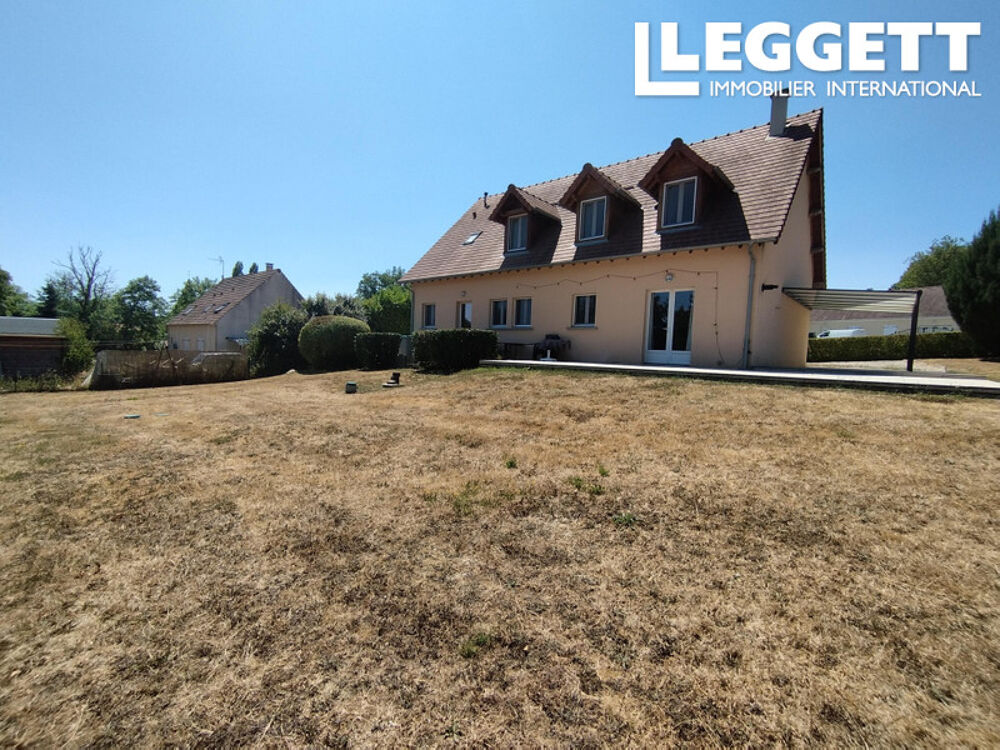 Maison 8 pièces 158 m² · à Mouhet · 158 m² · 194 900 €