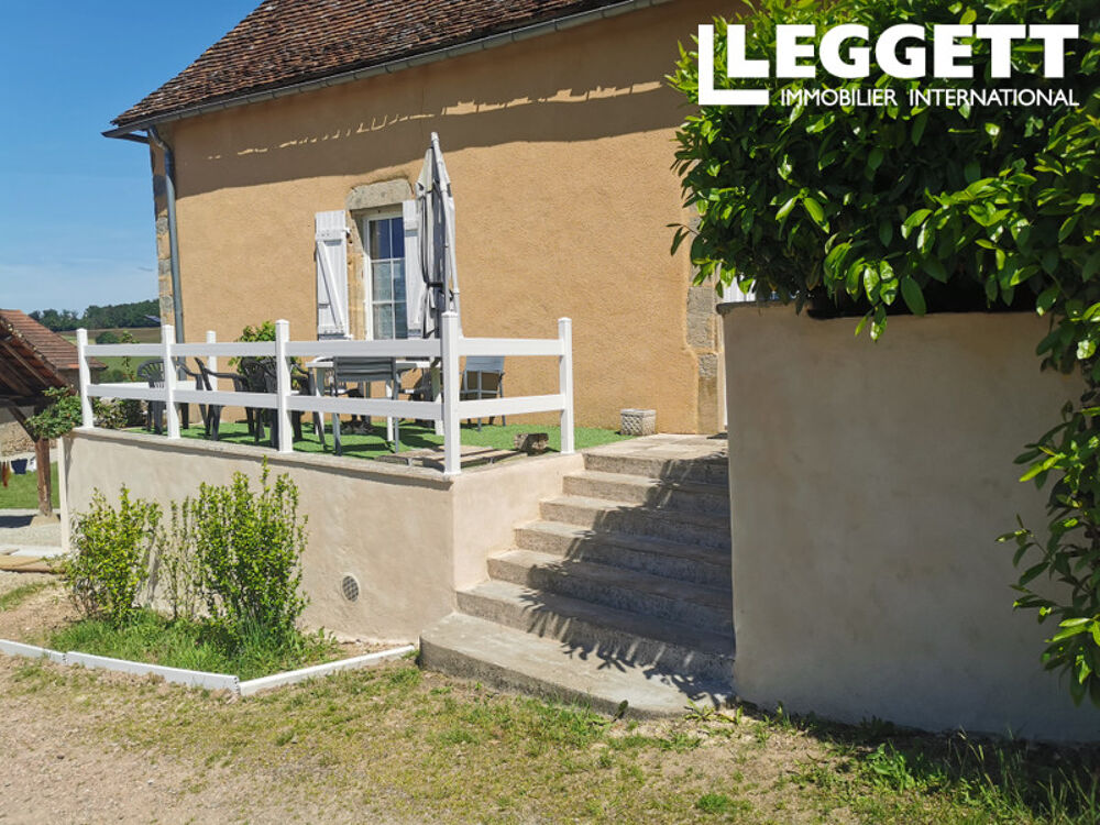 Maison de charme à la campagne en Saône-et-Loire avec 6 appartements et potentiel de construction