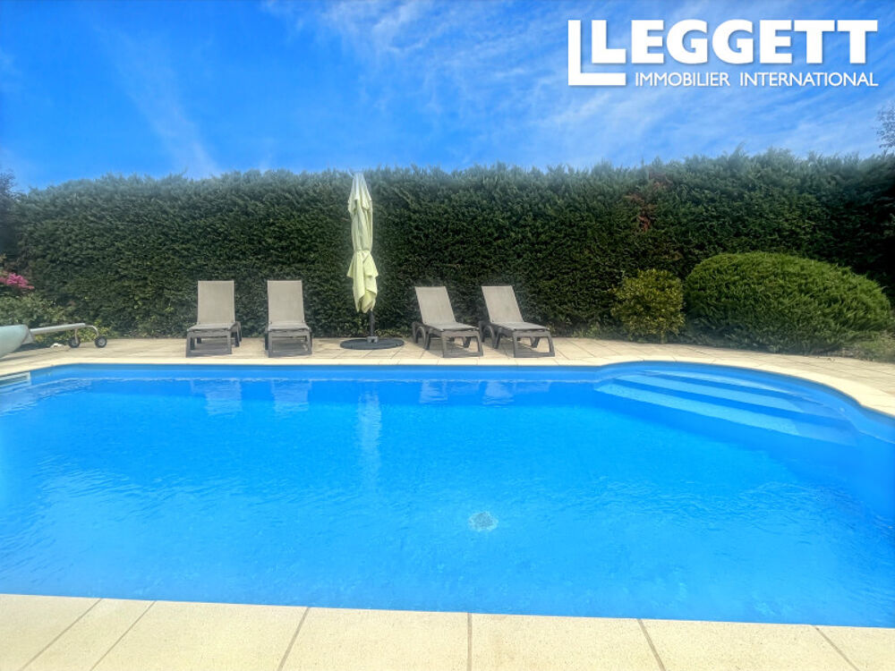 Vente Maison Maison avec piscine, jardin et dépendance dans le village très recherché de Trémolat TrÉmolat