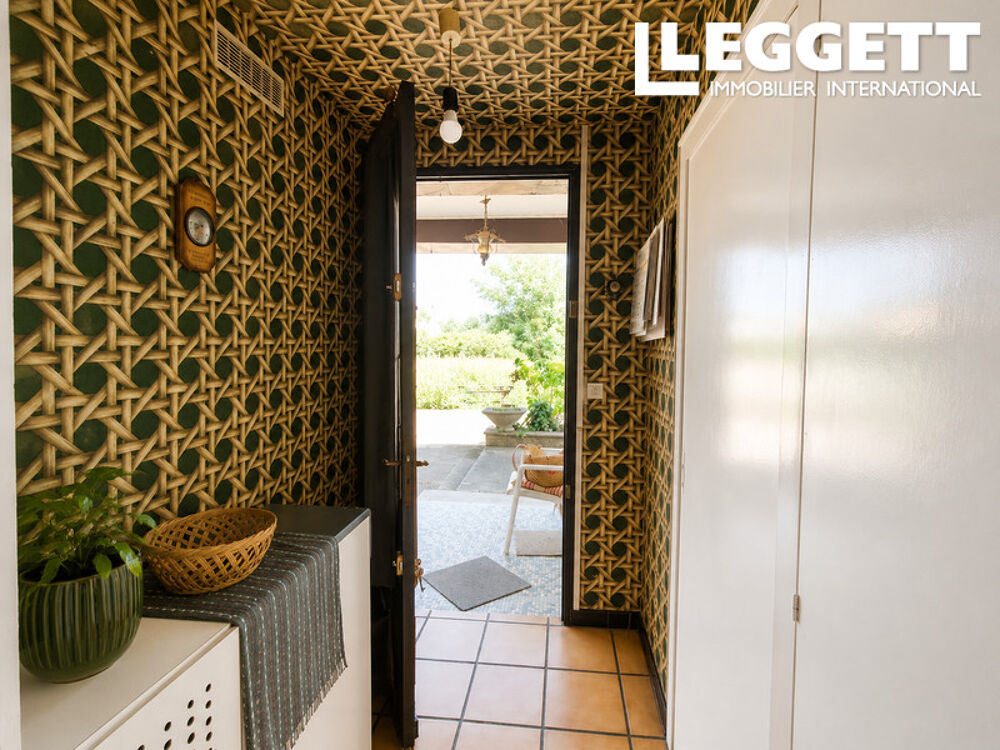 Vente Maison Jolie maison traditionnelle à rénover- 3 chambres - parcelle de 2061 m² - garage - quartier Meyran Gujan-mestras